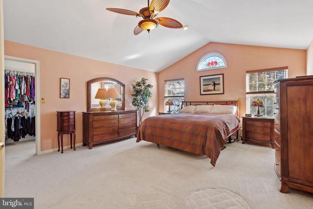 5 EXETER PL, Cinnaminson, NJ 08077