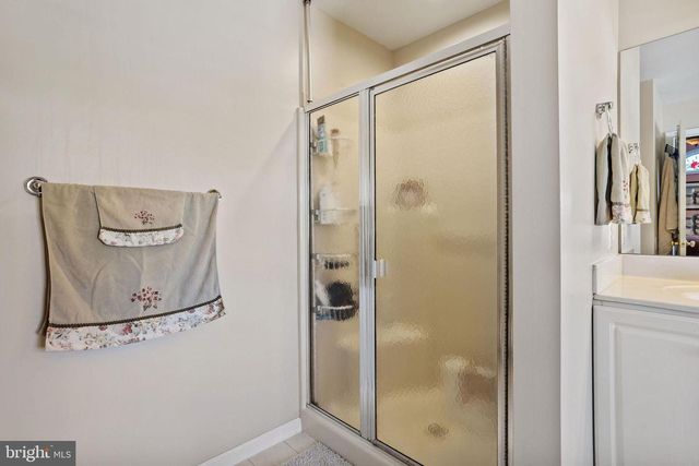 5 EXETER PL, Cinnaminson, NJ 08077