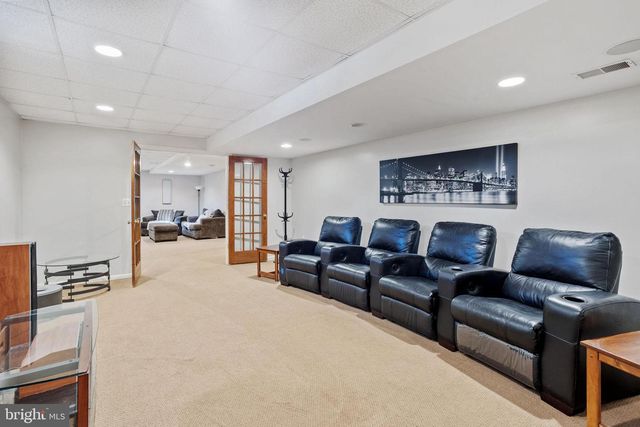 5 EXETER PL, Cinnaminson, NJ 08077