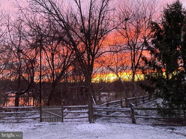 5 EXETER PL, Cinnaminson, NJ 08077