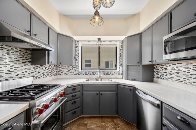 1215 N A St, Coeur D'alene, ID 83814