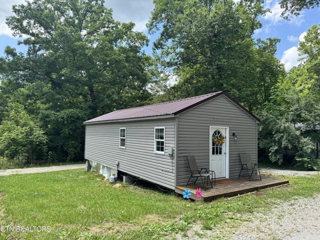 111 Stone St, Crossville, TN 38572