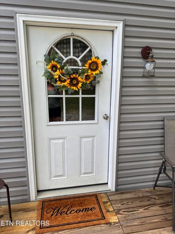 111 Stone St, Crossville, TN 38572