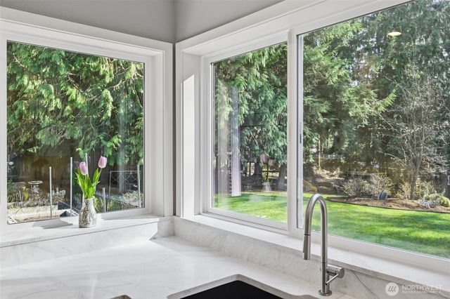 9604 215th Avenue NE, Redmond, WA 98053