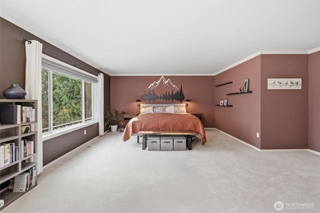 9604 215th Avenue NE, Redmond, WA 98053