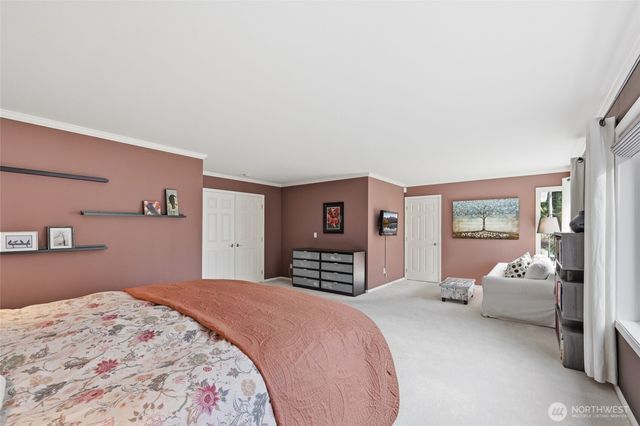 9604 215th Avenue NE, Redmond, WA 98053