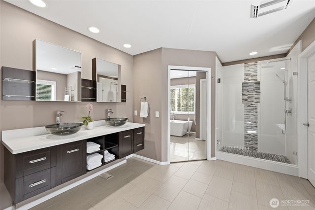 9604 215th Avenue NE, Redmond, WA 98053