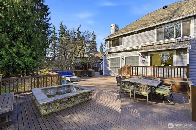 9604 215th Avenue NE, Redmond, WA 98053