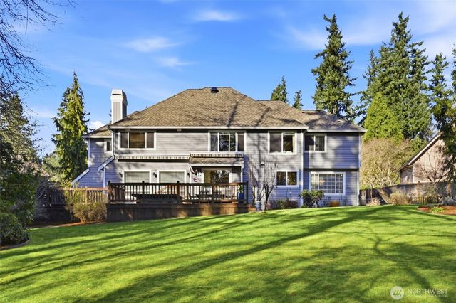 9604 215th Avenue NE, Redmond, WA 98053