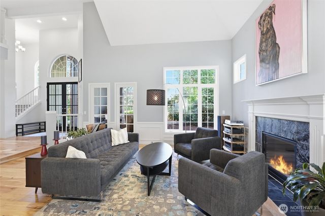 9604 215th Avenue NE, Redmond, WA 98053