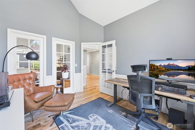 9604 215th Avenue NE, Redmond, WA 98053