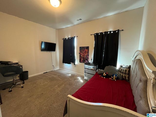 5702 CEDAR CREEK PARK DRIVE, Bessemer, AL 35022