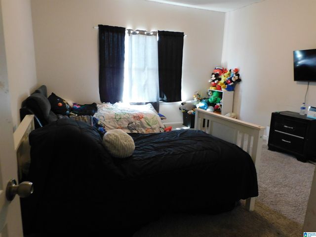 5702 CEDAR CREEK PARK DRIVE, Bessemer, AL 35022