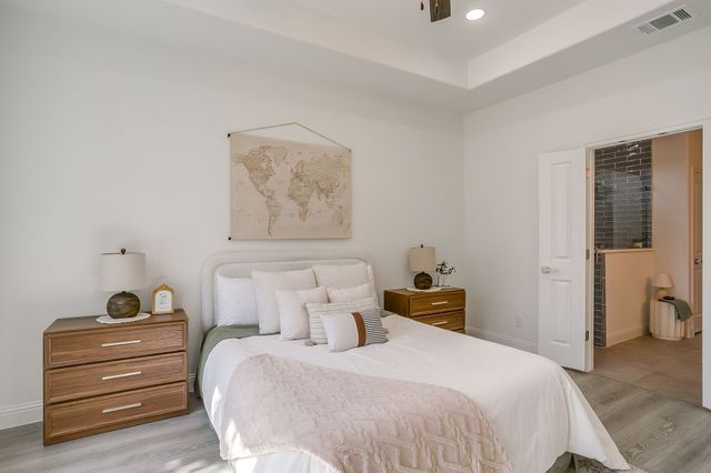 2613 Chestnut Avenue, Fort Worth, TX 76164