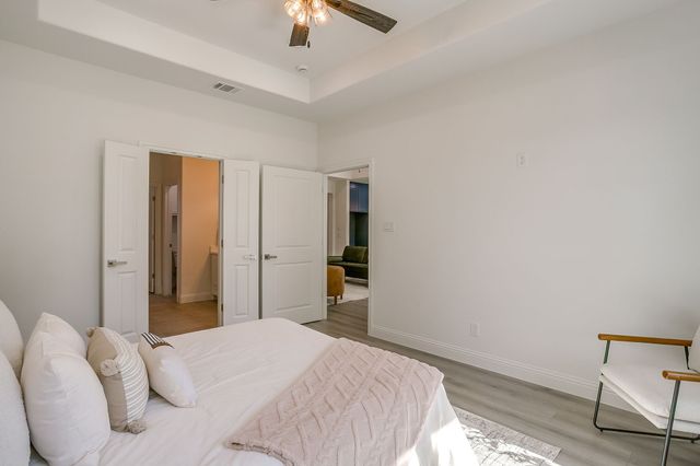 2613 Chestnut Avenue, Fort Worth, TX 76164