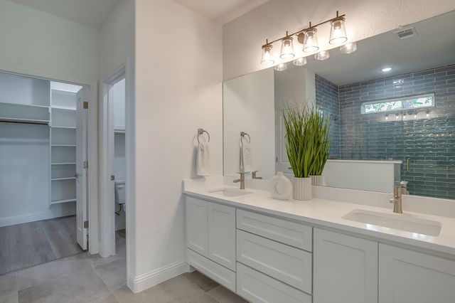 2613 Chestnut Avenue, Fort Worth, TX 76164