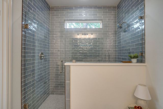 2613 Chestnut Avenue, Fort Worth, TX 76164