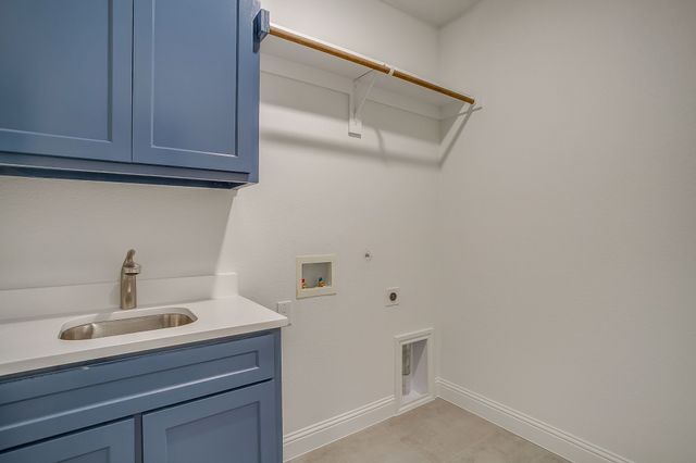 2613 Chestnut Avenue, Fort Worth, TX 76164