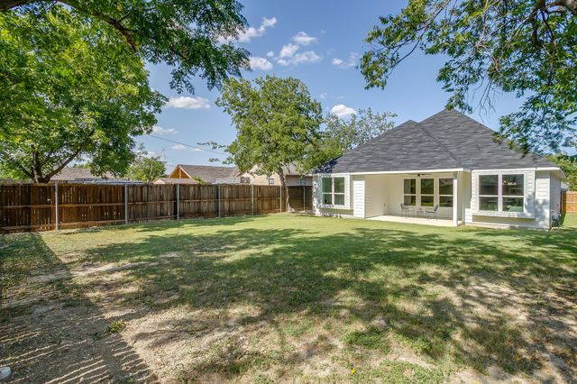 2613 Chestnut Avenue, Fort Worth, TX 76164