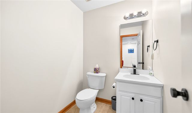 431 Linda Ln, Chartiers, PA 15342