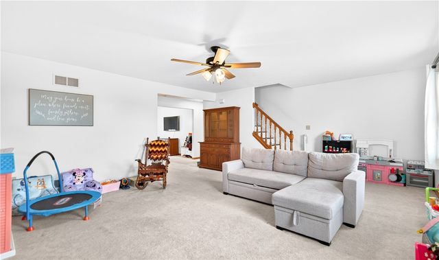 431 Linda Ln, Chartiers, PA 15342