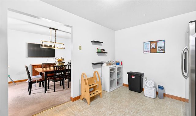 431 Linda Ln, Chartiers, PA 15342