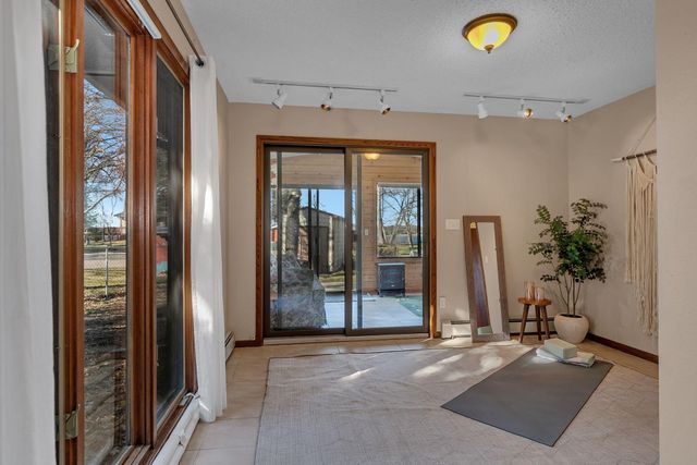 605 Chinook Avenue SW, Avon, MN 56310