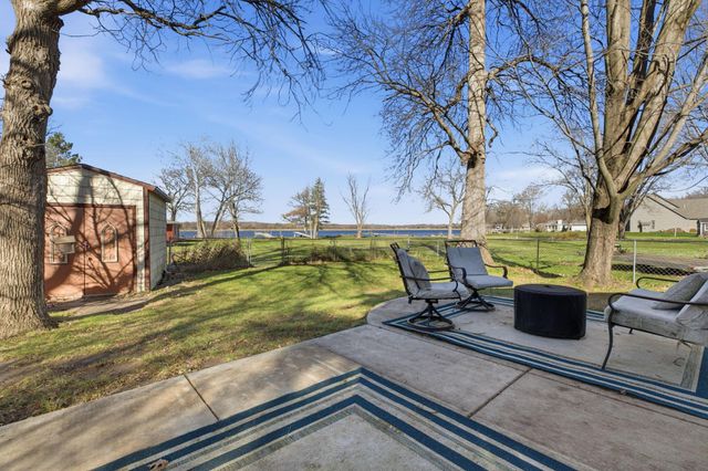 605 Chinook Avenue SW, Avon, MN 56310