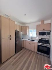 7669 Beeman Avenue, North Hollywood (los Angeles), CA 91605