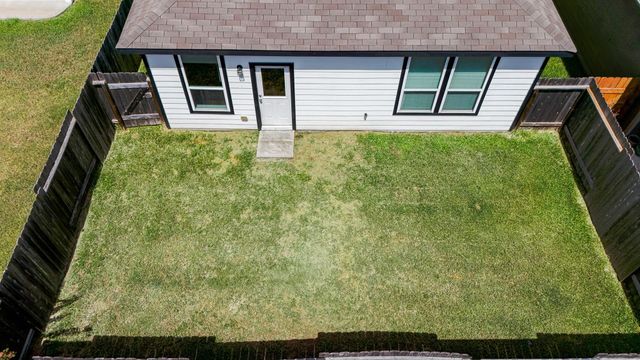 14539 Maple Field Dr, Houston, TX 77069