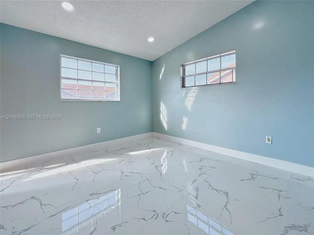 10014 Hammocks Boulevard 2014, Miami, FL 33196