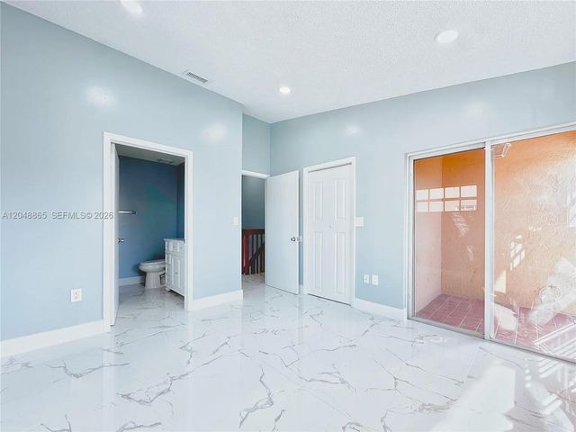 10014 Hammocks Boulevard 2014, Miami, FL 33196
