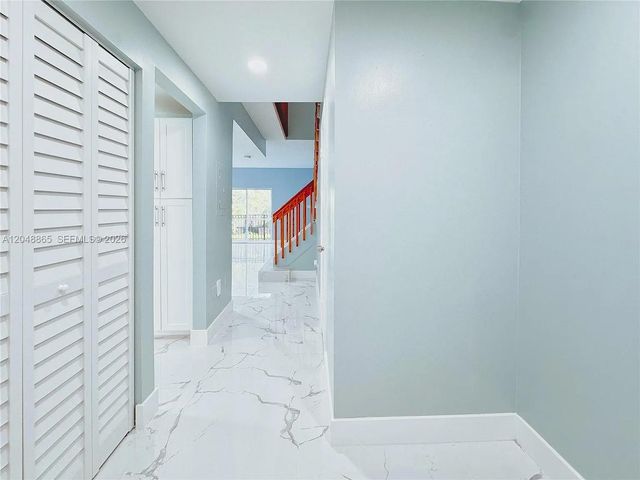 10014 Hammocks Boulevard 2014, Miami, FL 33196