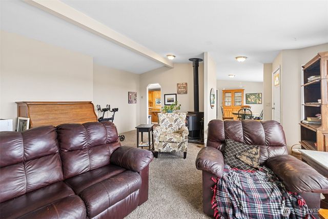 33 Winter Road, Port Angeles, WA 98362