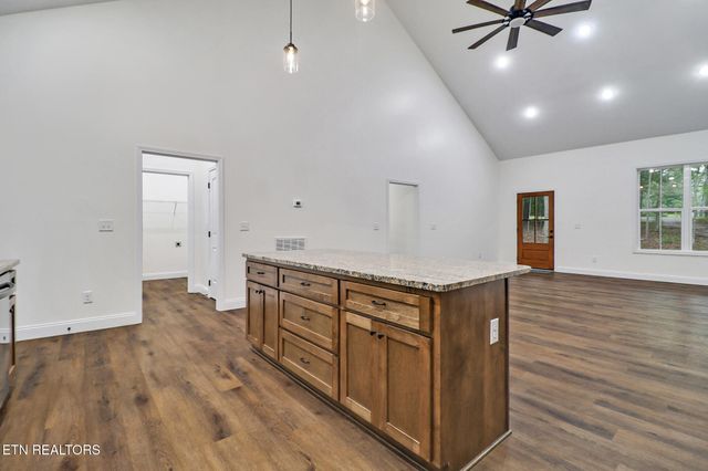 108 Shotgun Annie Rd, Jamestown, TN 38556