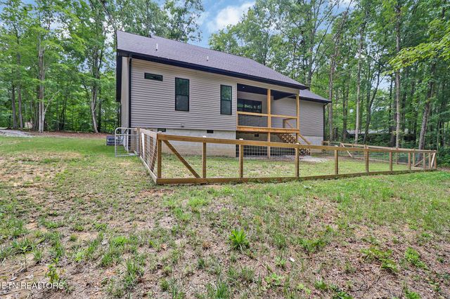 108 Shotgun Annie Rd, Jamestown, TN 38556