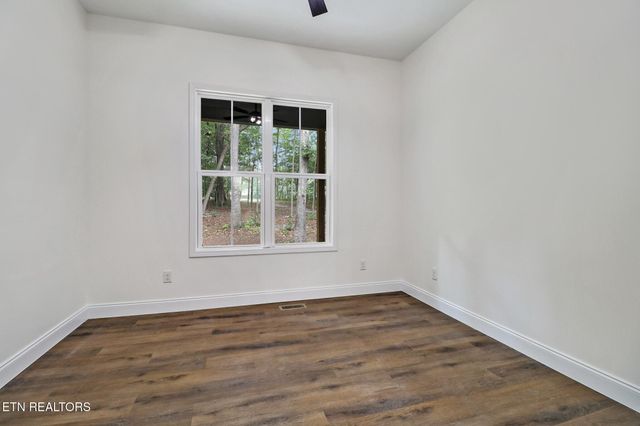 108 Shotgun Annie Rd, Jamestown, TN 38556