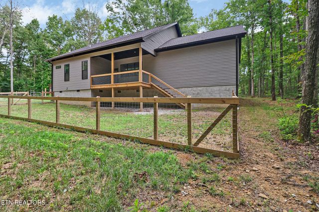 108 Shotgun Annie Rd, Jamestown, TN 38556
