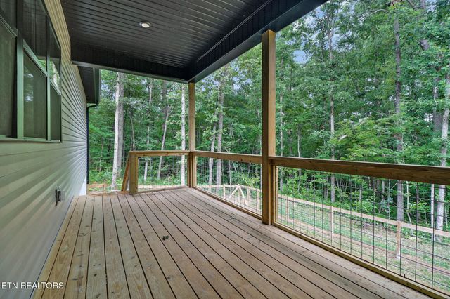 108 Shotgun Annie Rd, Jamestown, TN 38556