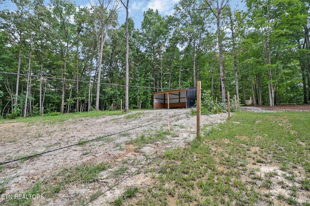108 Shotgun Annie Rd, Jamestown, TN 38556
