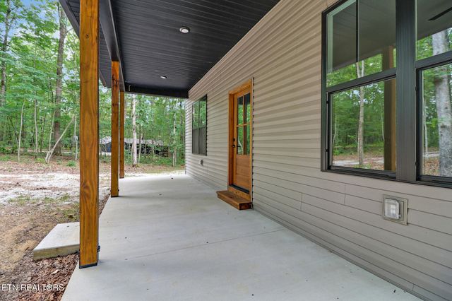 108 Shotgun Annie Rd, Jamestown, TN 38556