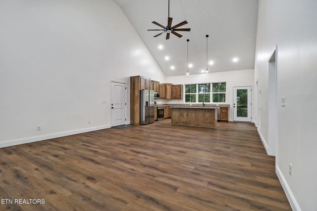 108 Shotgun Annie Rd, Jamestown, TN 38556