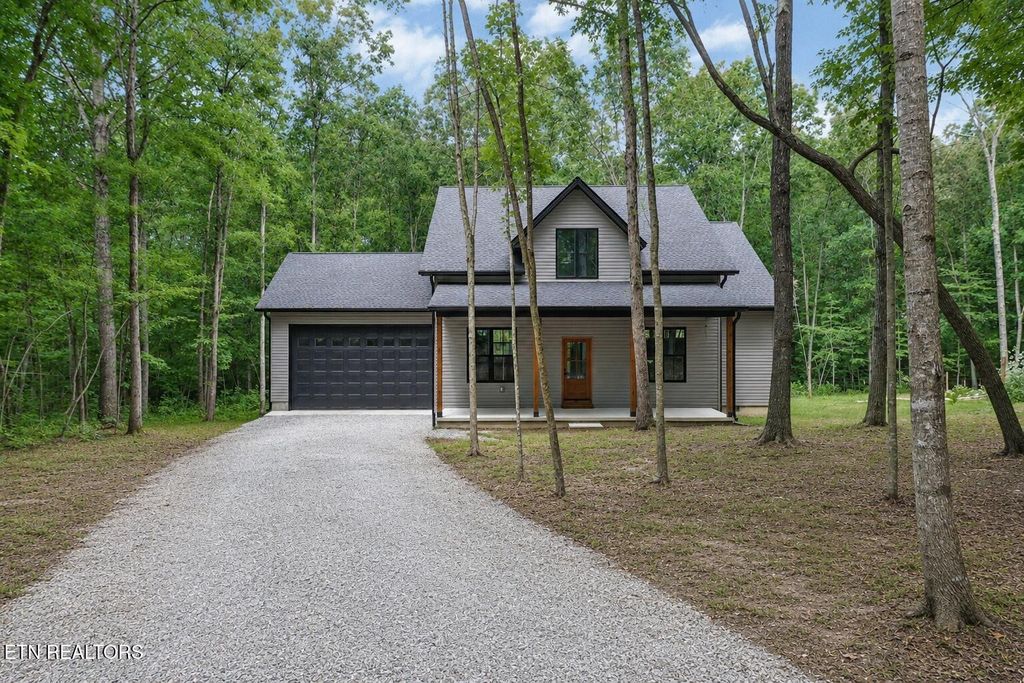 108 Shotgun Annie Rd, Jamestown, TN 38556