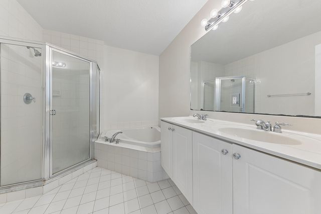 428 Bayfront Drive, Boynton Beach, FL 33435