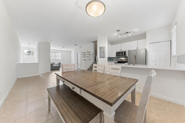 428 Bayfront Drive, Boynton Beach, FL 33435
