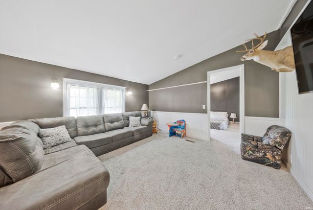 6520 E CR 1000 N, Evanston, IN 47531