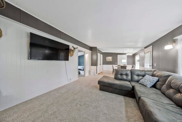 6520 E CR 1000 N, Evanston, IN 47531