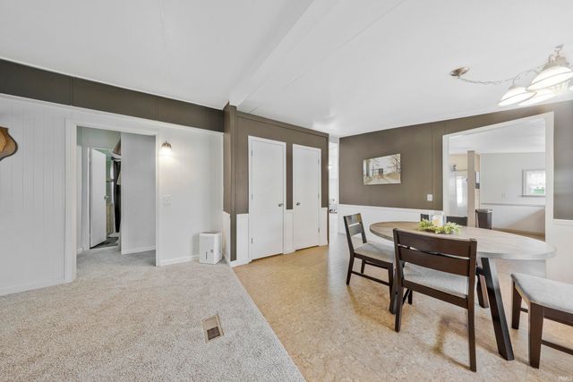 6520 E CR 1000 N, Evanston, IN 47531