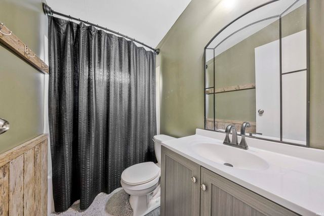 6520 E CR 1000 N, Evanston, IN 47531