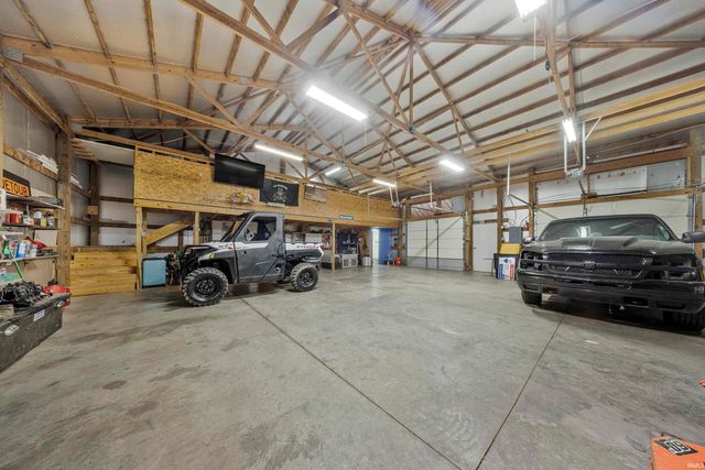 6520 E CR 1000 N, Evanston, IN 47531